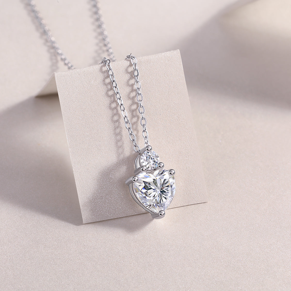 Ripple Phantom - A Fashionable And Light Luxury Jewelry Pendant Necklace Set With Top-quality Moissanite, S925 Silver Plated Platinum