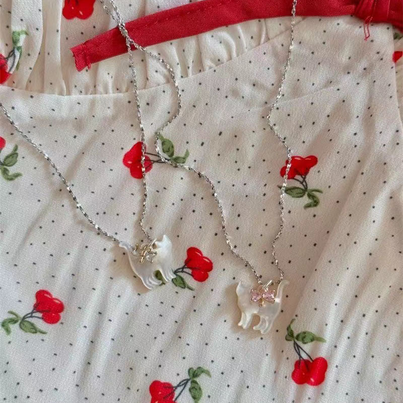 Gift / Cute minimalist jewelry